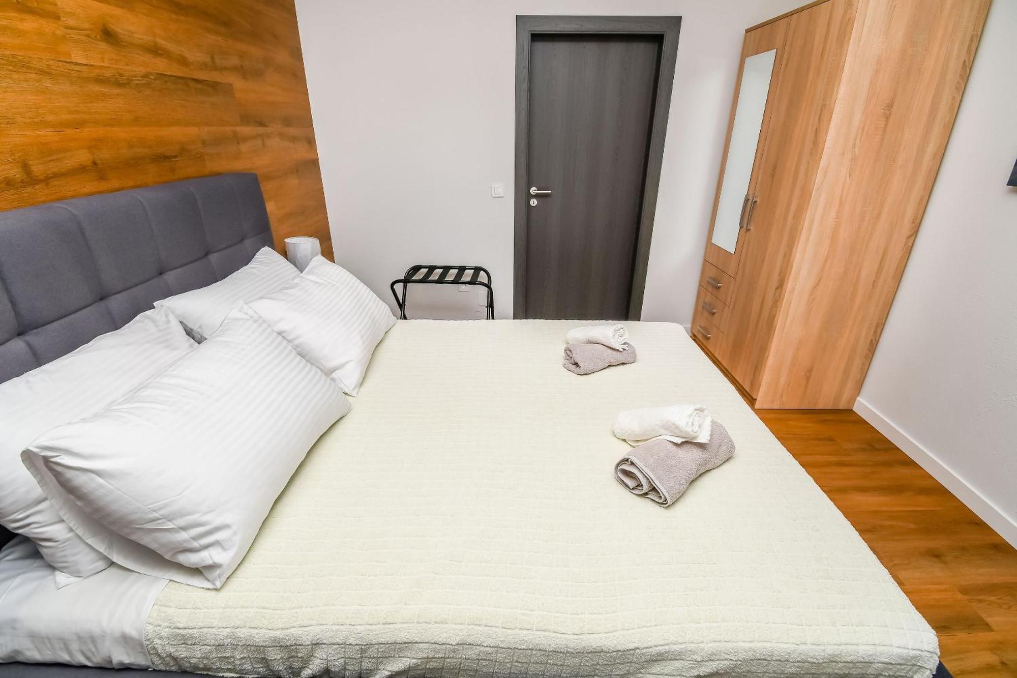 Apartments Neli Trogir Eksteriør billede
